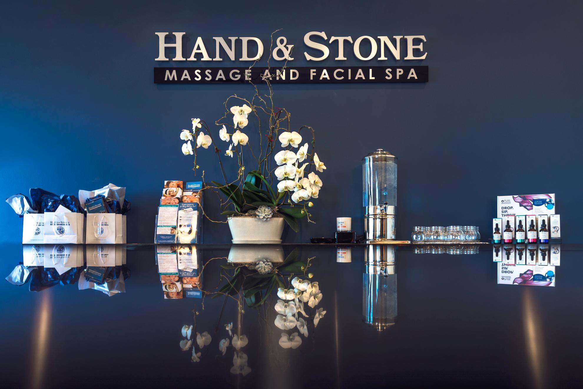 Englewood, CO Massage Therapist Massage Therapist 80110 Hand And