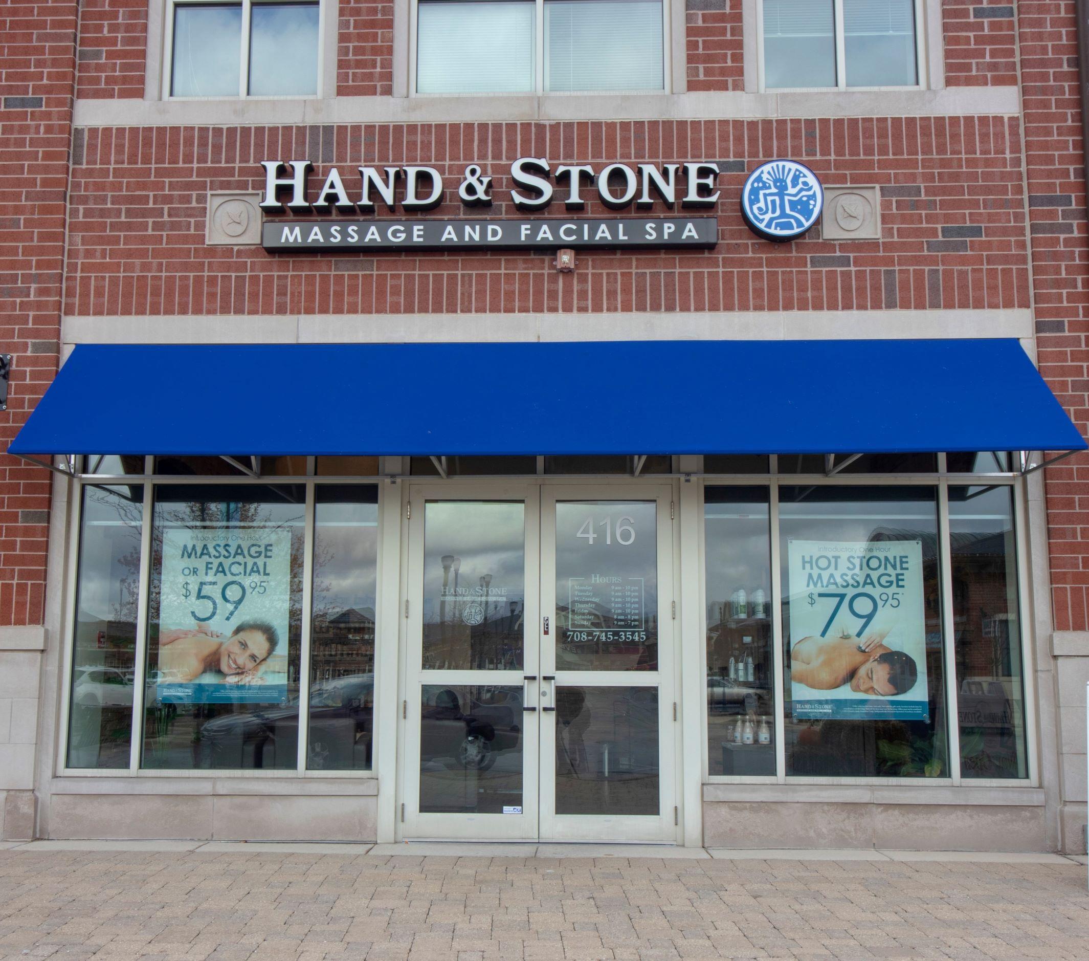 Orland Park, IL Spa Orland Park, IL Massage Therapist Hand And