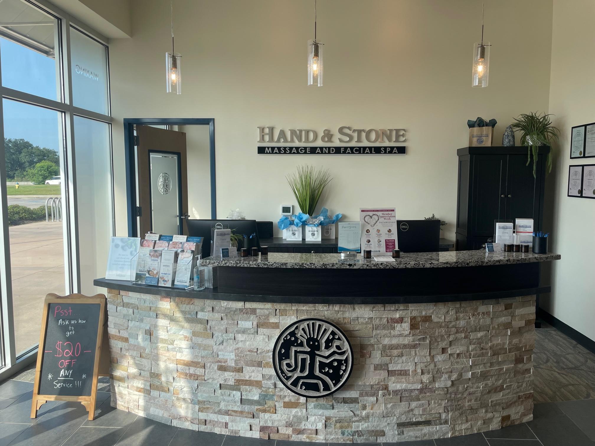 Massage Therapist Mobile, AL Massage Therapist 36606 Hand And Stone Massage And Facial Spa