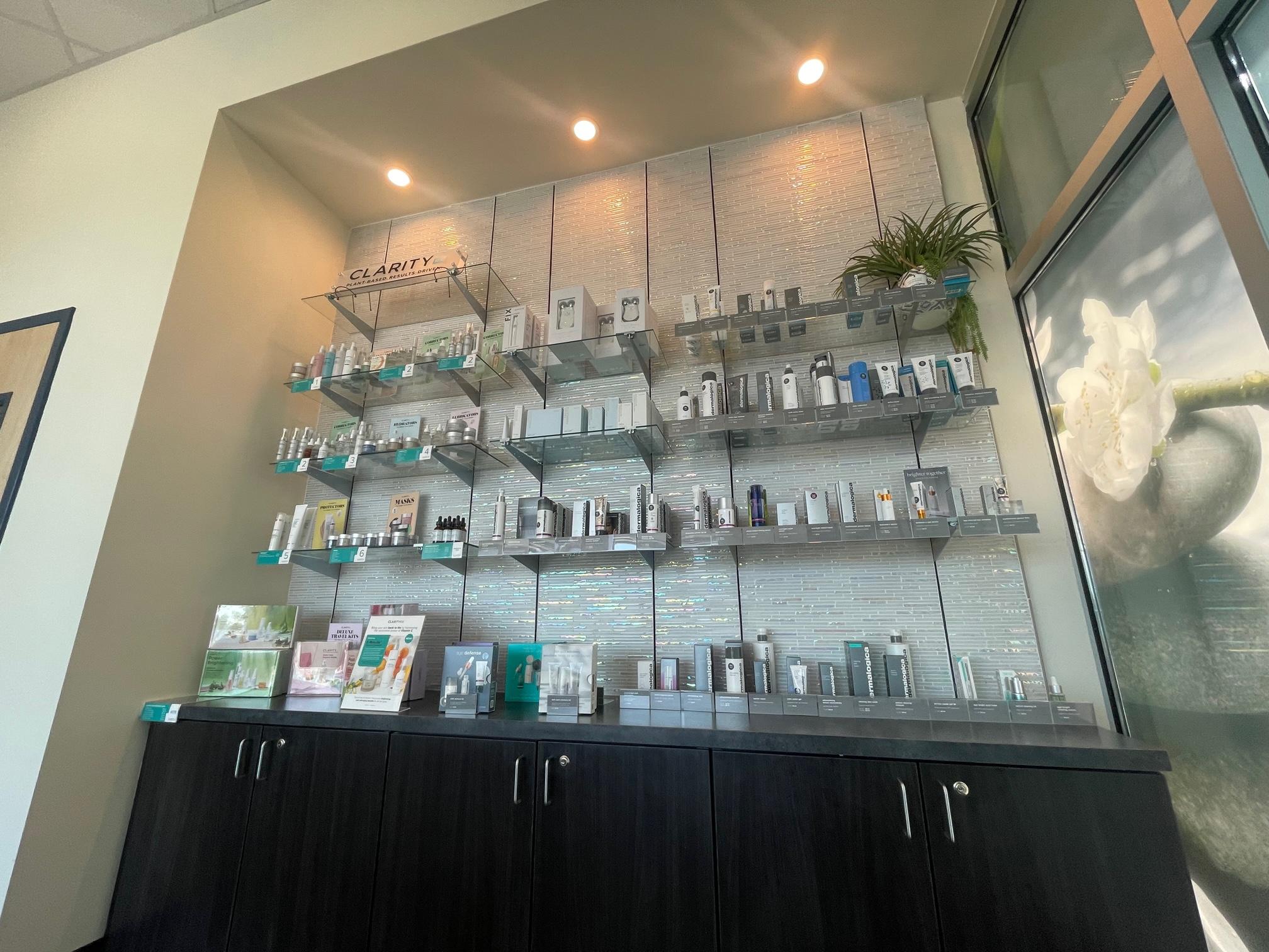 Massage Therapist Mobile, AL Massage Therapist 36606 Hand And Stone Massage And Facial Spa